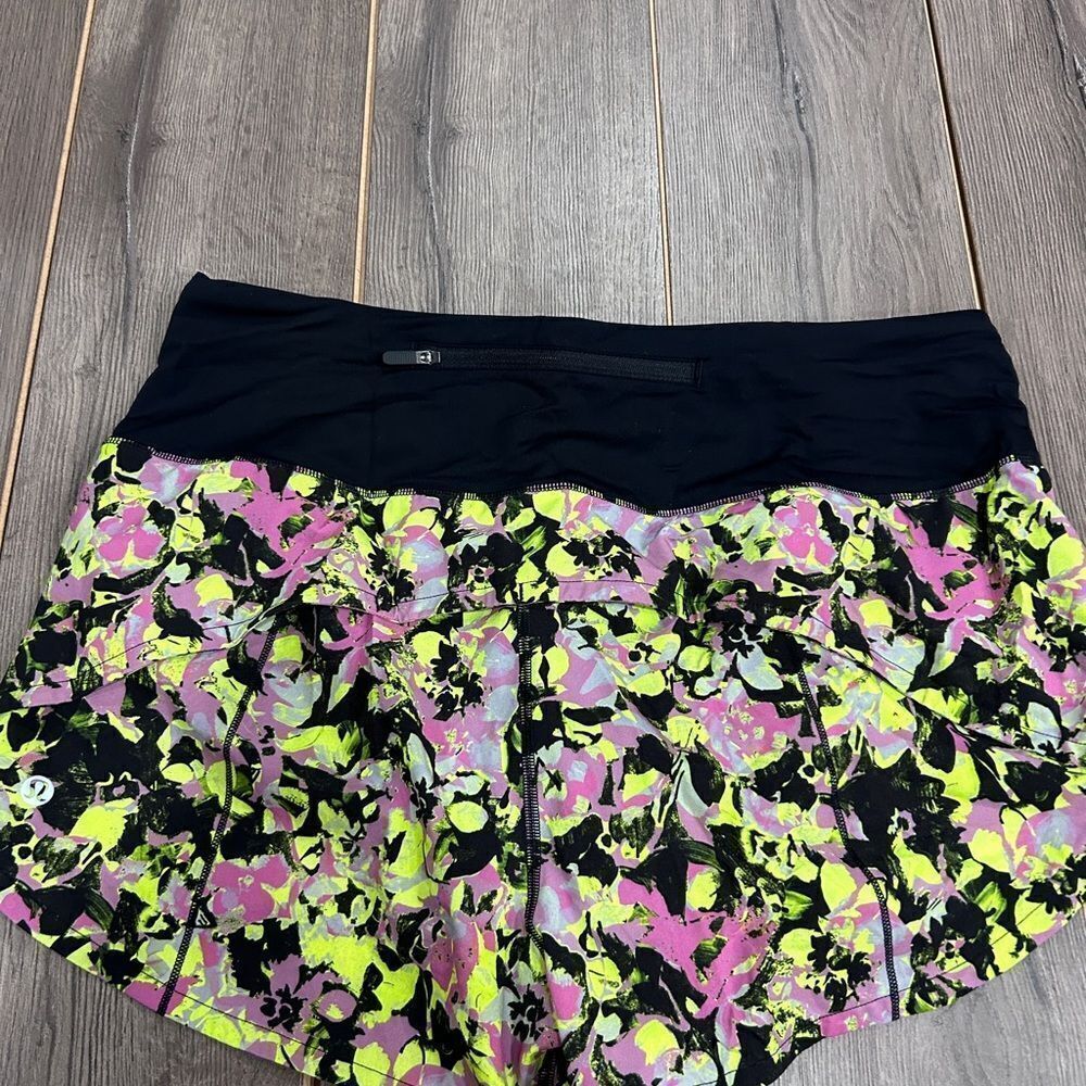 Lululemon Speed Up High Rise Short 2.5” - Picture 2 of 3